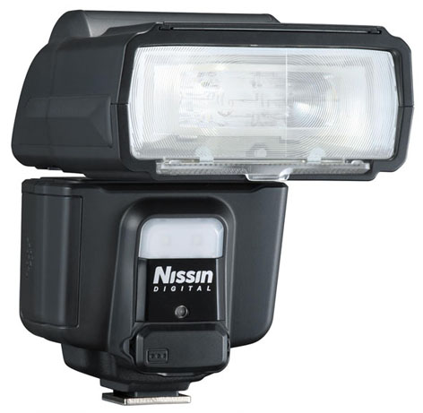 Nissin i60, flash wireless con comando radio per Canon e Nikon