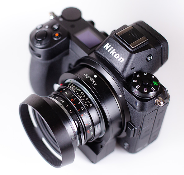 L'adattatore Megadap per ottiche manuali Leica M montato su Nikon Z